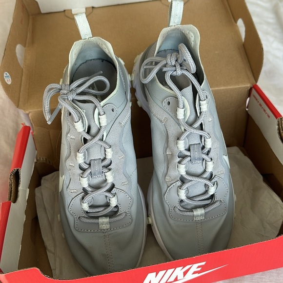 W Nike React Element 55 - Picture 2 of 4